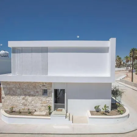Kube 4 Ayia Napa