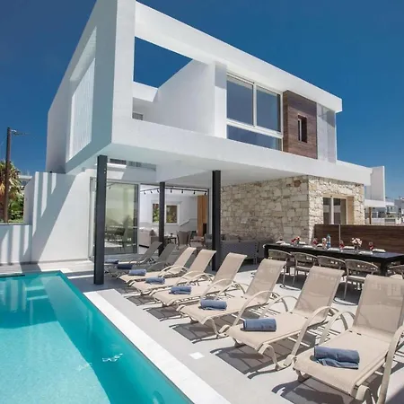 Kube 4 Villa